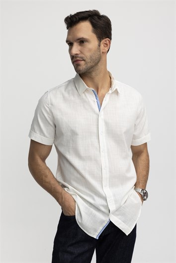 Erkek Slim Fit Dar Kesim Kısa Kollu %100 Pamuk Keten Doku Cepli Beyaz Gömlek