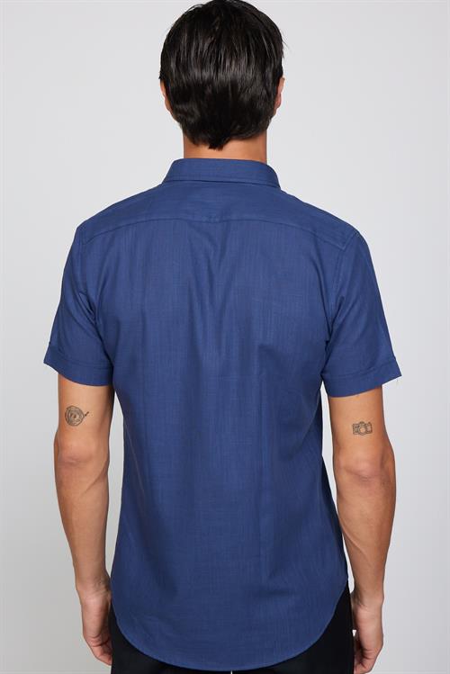 Erkek Slim Fit Dar Kesim Kısa Kollu %100 Pamuk Keten Doku Cepli Lacivert Gömlek