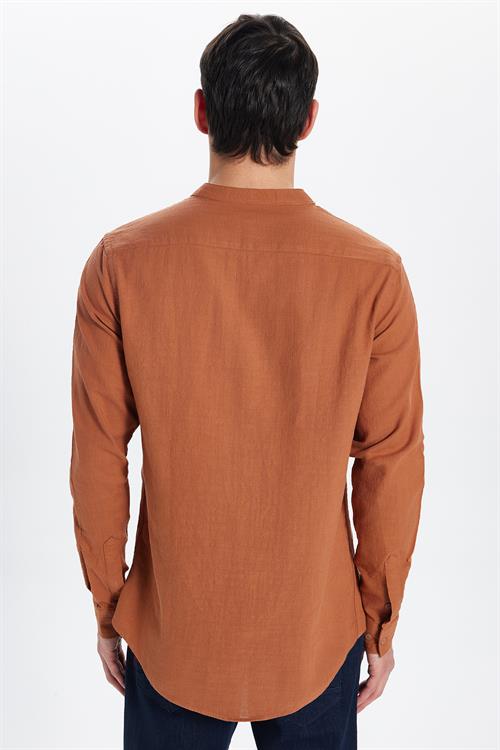 Erkek Slim Fit Dar Kesim Uzun Kollu %100 Pamuk Keten Doku Hakim Yaka Kiremit Renk Gömlek
