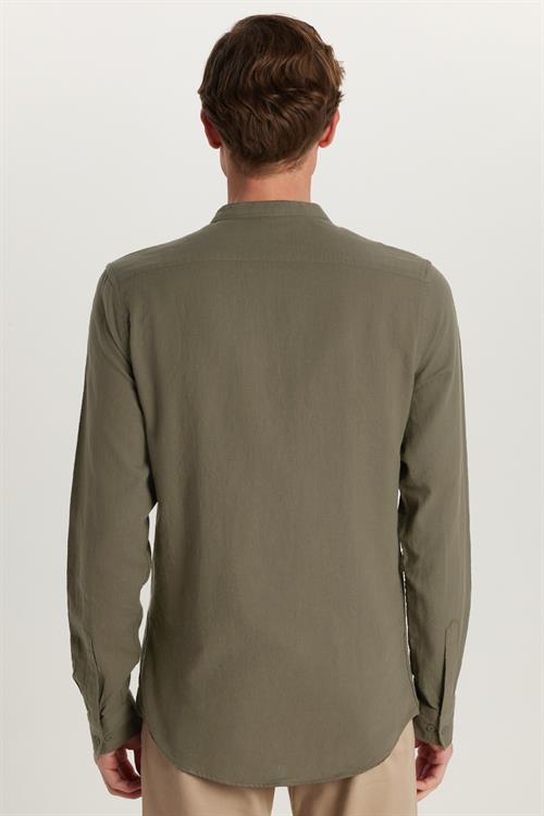 Erkek Slim Fit Dar Kesim Uzun Kollu %100 Pamuk Keten Doku Hakim Yaka Haki Gömlek