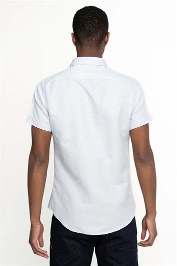 Erkek Slim Fit Dar Kesim Kısa Kollu Pamuklu Oxford Doku Kolay Ütülenebilir Mavi Düğmeli Yaka Gömlek