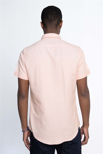 Erkek Slim Fit Dar Kesim Kısa Kollu Pamuklu Oxford Doku Kolay Ütülenebilir Pembe Düğmeli Yaka Gömlek