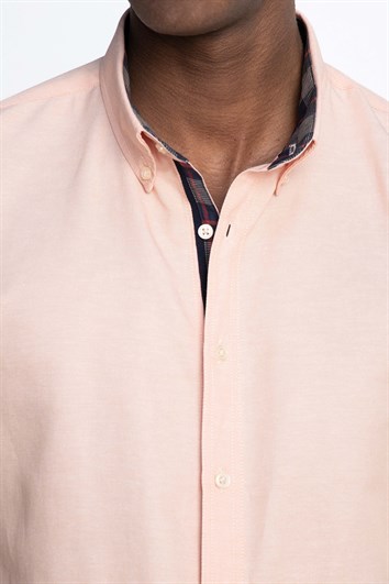 Erkek Slim Fit Dar Kesim Kısa Kollu Pamuklu Oxford Doku Kolay Ütülenebilir Pembe Düğmeli Yaka Gömlek