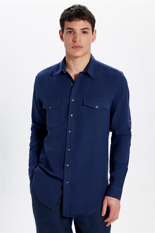 Erkek Slim Fit Dar Kesim %100 Pamuk Keten Doku Çift Cep Spor Yaka Lacivert Gömlek