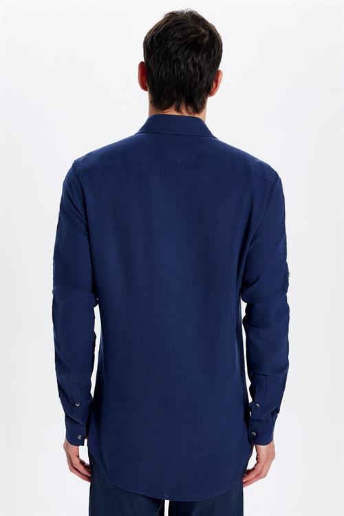 Erkek Slim Fit Dar Kesim %100 Pamuk Keten Doku Çift Cep Spor Yaka Lacivert Gömlek