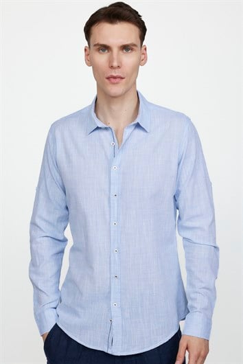 Erkek Slim Fit Dar Kesim Uzun Kollu %100 Pamuk Keten Doku Apoletli Mavi Gömlek