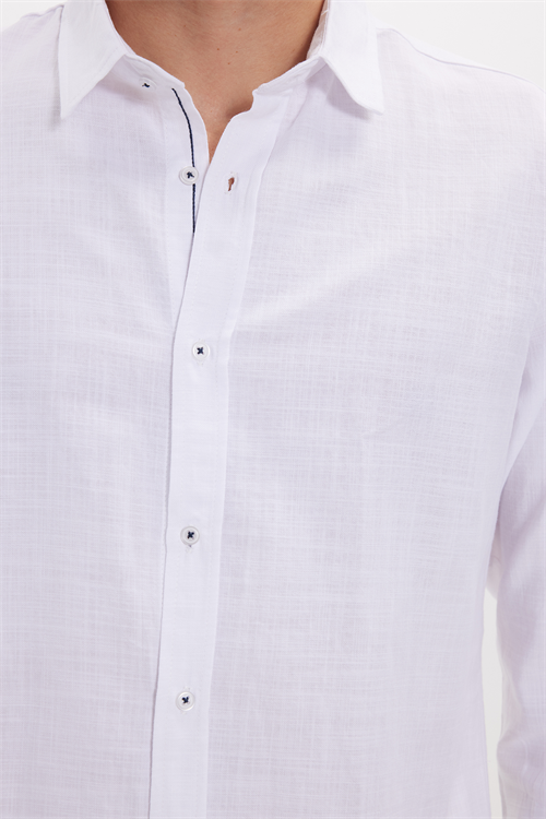 Erkek Slim Fit Dar Kesim Uzun Kollu %100 Pamuk Keten Doku Apoletli Beyaz Gömlek