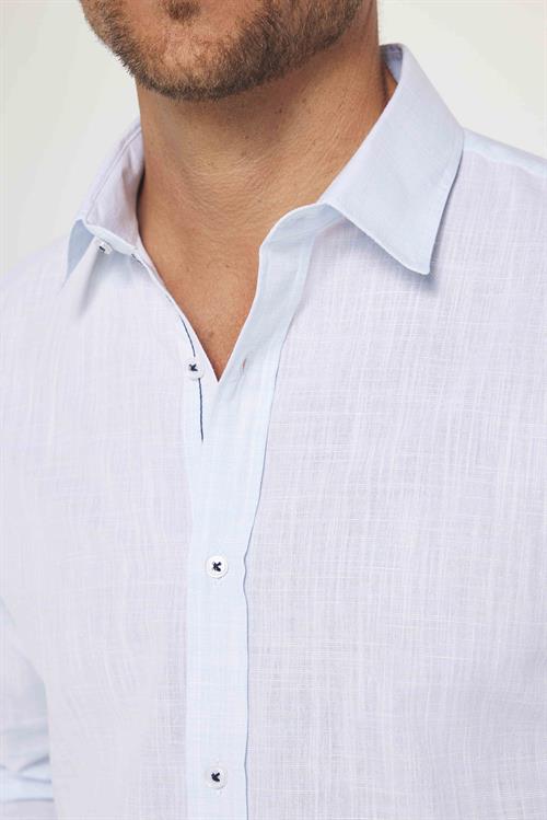 Erkek Slim Fit Dar Kesim Uzun Kollu %100 Pamuk Keten Doku Apoletli Mavi Gömlek