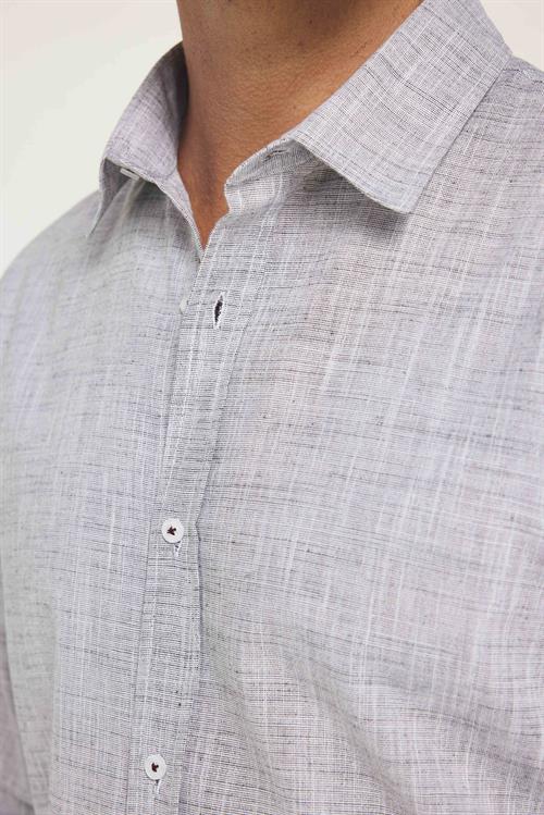 Erkek Slim Fit Dar Kesim Uzun Kollu %100 Pamuk Keten Doku Apoletli Gri Gömlek