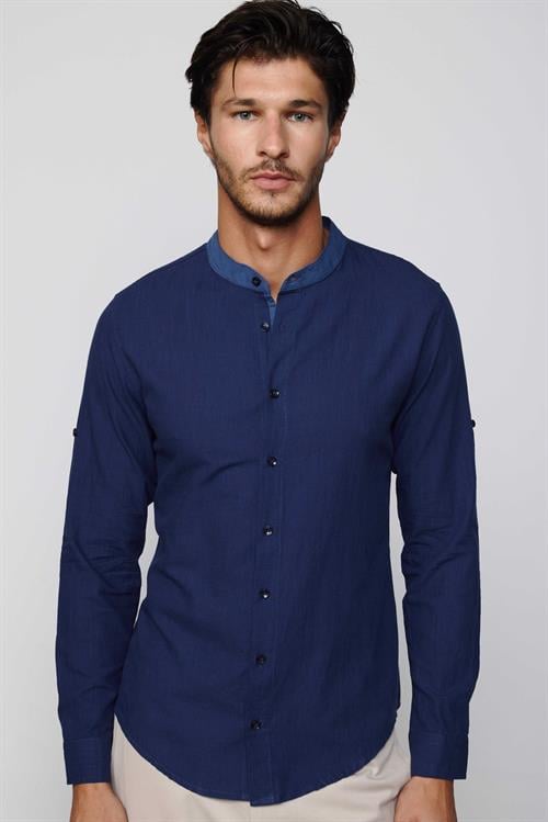 Erkek Slim Fit Dar Kesim Uzun Kollu %100 Pamuk Keten Doku Hakim Yaka Apoletli Indigo Gömlek
