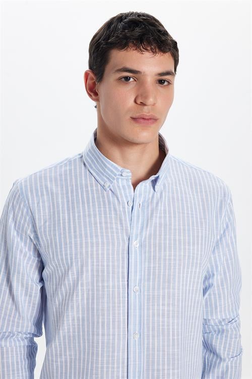 Erkek Slim Fit Dar Kesim Uzun Kollu %100 Pamuk Keten Doku Düğmeli Yaka Çizgili Mavi Gömlek