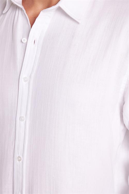 Erkek Slim Fit Dar Kesim Uzun Kollu %100 Pamuk Keten Doku Düz Biyeli Beyaz Gömlek