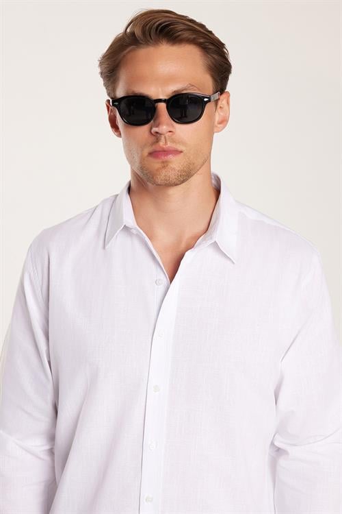 Erkek Slim Fit Dar Kesim Uzun Kollu %100 Pamuk Keten Doku Düz Biyeli Beyaz Gömlek