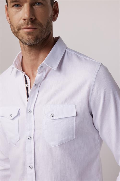 Erkek Slim Fit Dar Kesim Uzun Kollu %100 Pamuk Keten Doku Çift Cep Biyeli Beyaz Gömlek