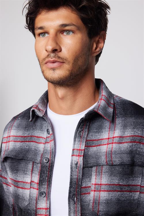 Erkek Slim Fit Dar Kesim Uzun Kollu Kareli Çift Cepli Kışlık Oduncu Gömlek