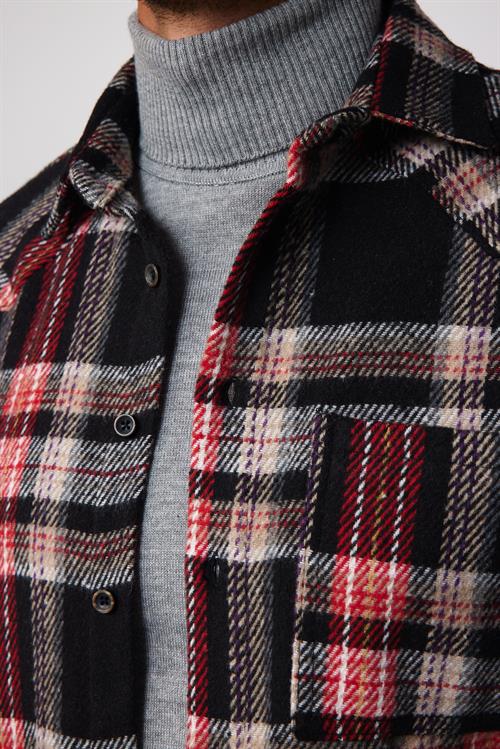 Erkek Slim Fit Dar Kesim Uzun Kollu Kareli Tek Cepli Kışlık Oduncu Gömlek
