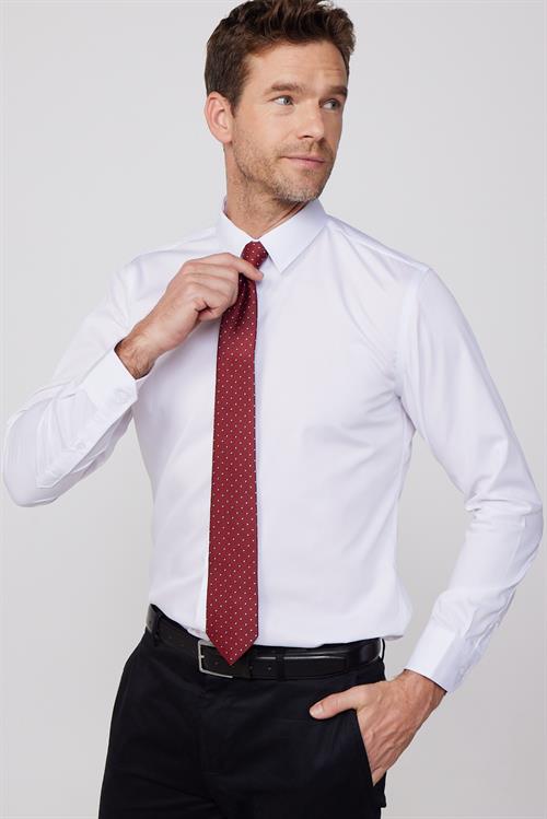 Slim Fit Beyaz Non-Iron %100 Pamuk Doğa Dostu Ekoteks Belgeli Ütü Gerektirmez Gömlek