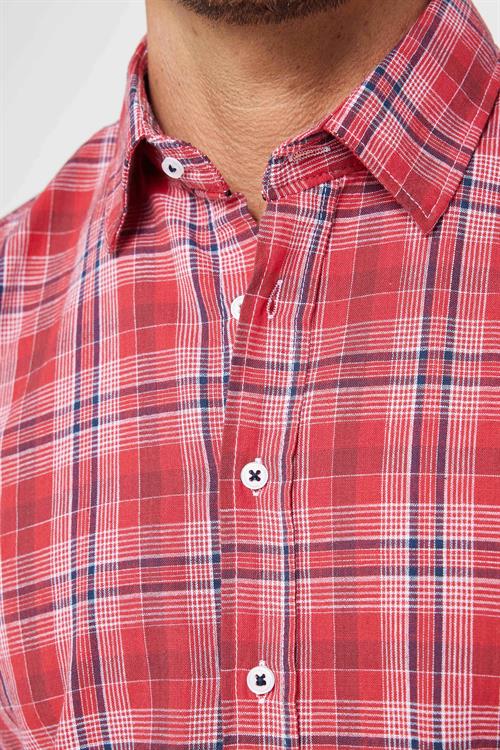 Erkek Slim Fit Dar Kesim Uzun Kollu %100 Pamuk Keten Doku Kareli Gömlek