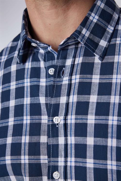 Erkek Slim Fit Dar Kesim Uzun Kollu %100 Pamuk Keten Doku Kareli Gömlek