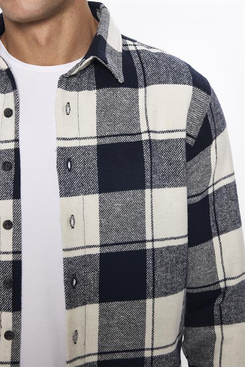 Erkek Slim Fit Dar Kesim Uzun Kollu Kareli Kışlık Oduncu Gömlek