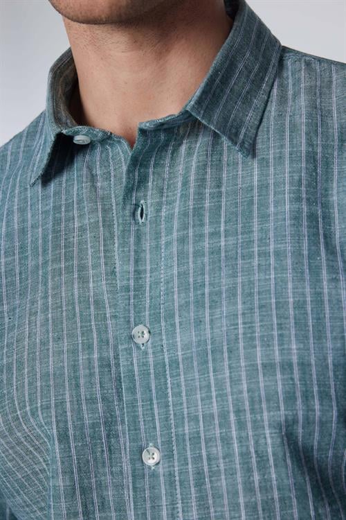 Erkek Slim Fit Dar Kesim Uzun Kollu %100 Pamuk Keten Doku Çizgili Gömlek