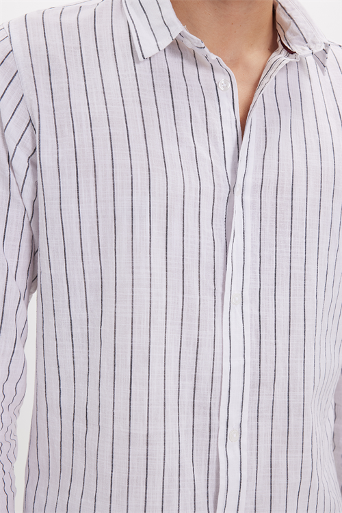 Erkek Slim Fit Dar Kesim Uzun Kollu %100 Pamuk Keten Doku Çizgili Gömlek