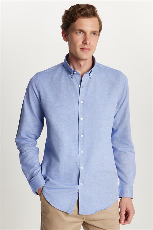 Erkek Slim Fit Dar Kesim Uzun Kollu Pamuklu Oxford Doku Kolay Ütü Mavi Düğmeli Yaka Gömlek