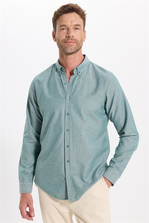 Erkek Slim Fit Dar Kesim Uzun Kollu Pamuklu Oxford Doku Kolay Ütülenebilir Yeşil Düğmeli Yaka Gömlek