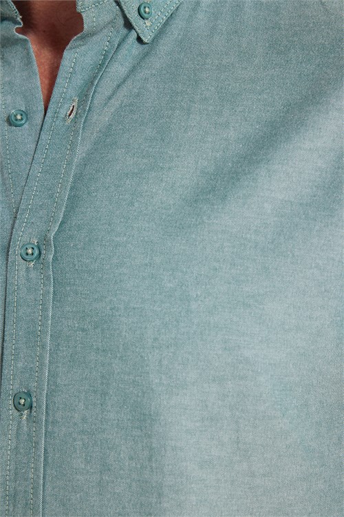 Erkek Slim Fit Dar Kesim Uzun Kollu Pamuklu Oxford Doku Kolay Ütülenebilir Yeşil Düğmeli Yaka Gömlek