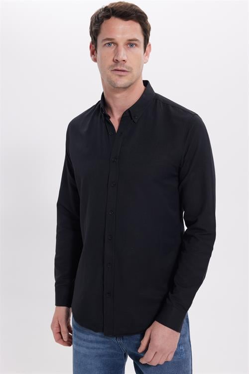 Erkek Slim Fit Dar Kesim Uzun Kollu Pamuklu Oxford Doku Kolay Ütü Siyah Düğmeli Yaka Gömlek