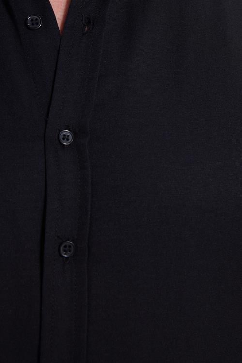Erkek Slim Fit Dar Kesim Uzun Kollu Pamuklu Oxford Doku Kolay Ütü Siyah Düğmeli Yaka Gömlek