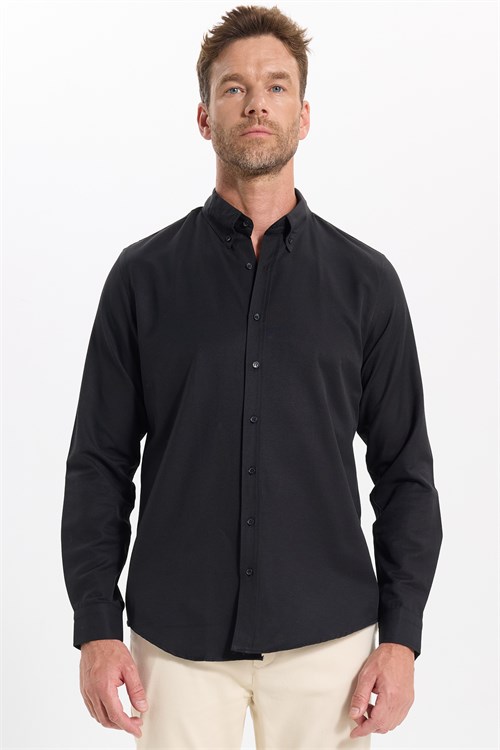 Erkek Slim Fit Dar Kesim Uzun Kollu Pamuklu Oxford Doku Kolay Ütülenebilir Siyah Düğmeli Yaka Gömlek