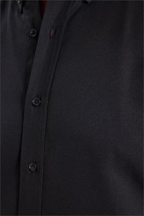 Erkek Slim Fit Dar Kesim Uzun Kollu Pamuklu Oxford Doku Kolay Ütülenebilir Siyah Düğmeli Yaka Gömlek