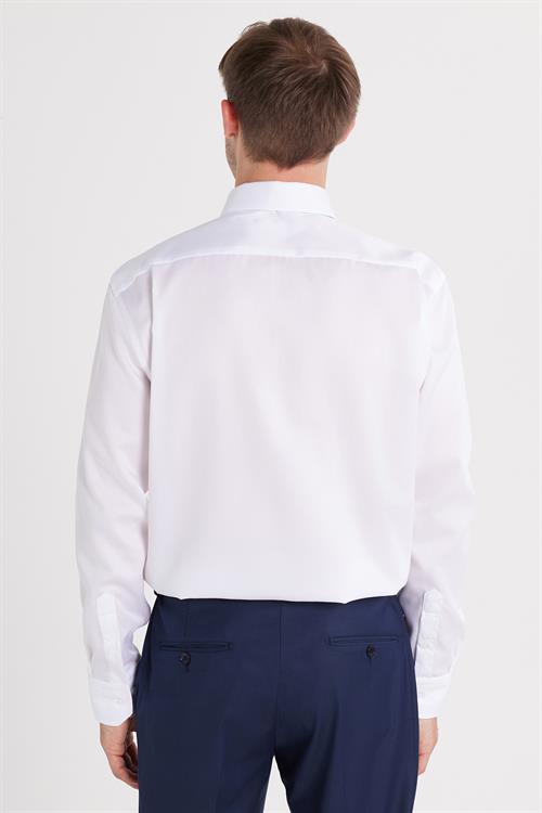 Slim Fit Beyaz Non-Iron %100 Pamuk Doğa Dostu Ekoteks Belgeli Ütü Gerektirmez Gömlek