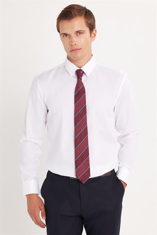 Slim Fit Beyaz Non-Iron %100 Pamuk Doğa Dostu Ekoteks Belgeli Ütü Gerektirmez Gömlek