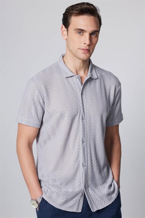 Erkek Slim Fit Dar Kesim Kısa Kollu Nefes Alan Örme Doku Armür Desenli Gri Gömlek