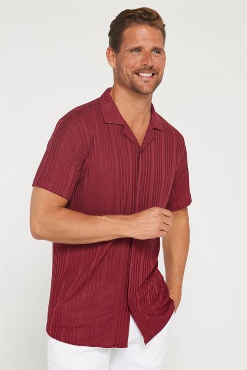 Erkek Slim Fit Dar Kesim Kısa Kollu Örme Kumaş Kiremit Renk Apaş Yaka Gömlek