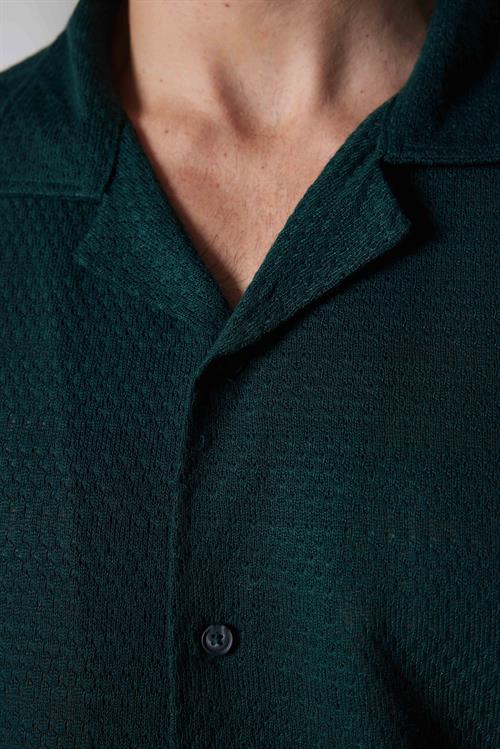 Erkek Slim Fit Dar Kesim Kısa Kollu Örme Kumaş Yeşil Apaş Yaka Gömlek