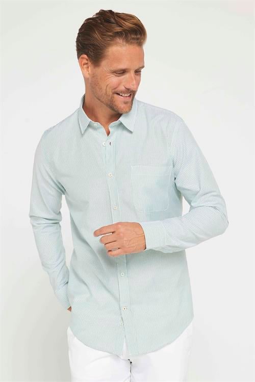 Erkek Slim Fit Dar Kesim Uzun Kollu Pamuklu Çizgili Tek Cepli Düğmeli Yaka Gömlek