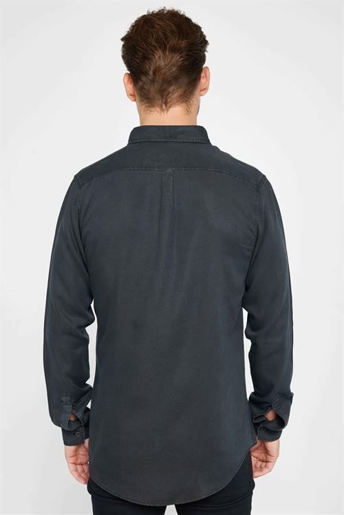 Erkek Slim Fit Dar Kesim Uzun Kollu Denim Kot Tek Cepli Siyah Spor Yaka Gömlek