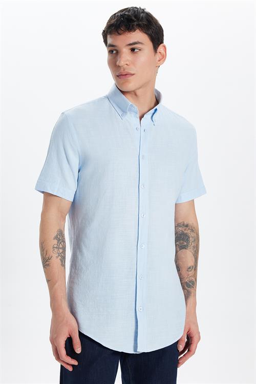 Erkek Slim Fit Dar Kesim Kısa Kollu %100 Pamuk Keten Doku Mavi Düğmeli Yaka Gömlek