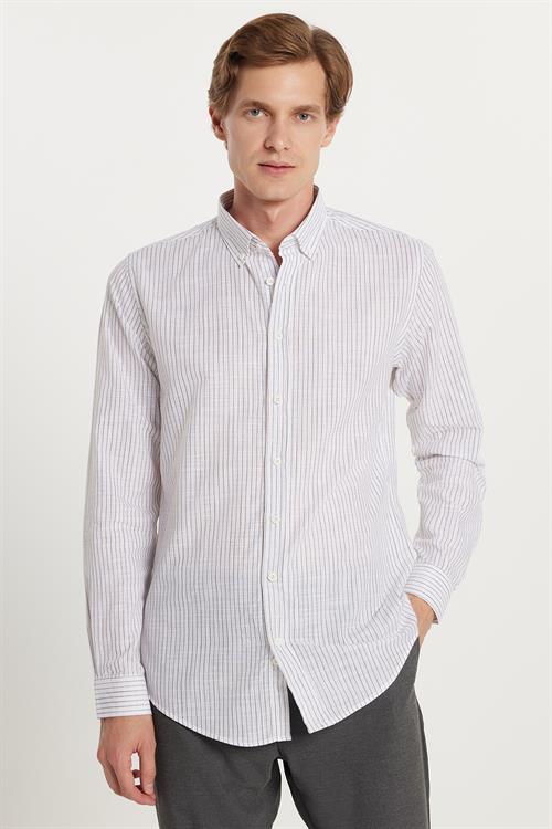 Erkek Slim Fit Dar Kesim Düğmeli Spor Yaka Keten Efekt %100 Pamuk Haki Çizgili Yazlık Gömlek