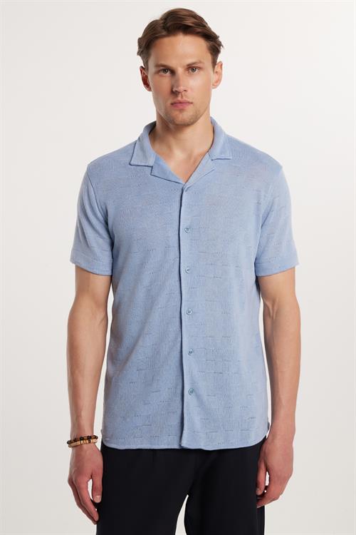 Slim Fit Kısa Kol Örme Kumaş Apaş Yaka Rahat Armürlü Doku Mavi Erkek Gömlek