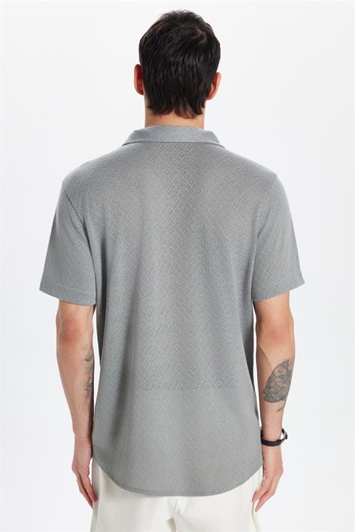 Erkek Slim Fit Dar Kesim Kısa Kollu Örme Doku Apaş Yaka Gri Gömlek