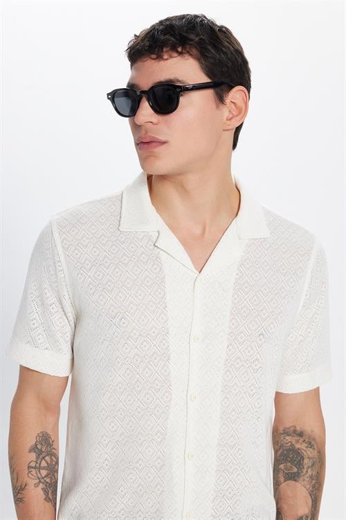 Erkek Slim Fit Dar Kesim Kısa Kollu Örme Doku Apaş Yaka Ekru Gömlek