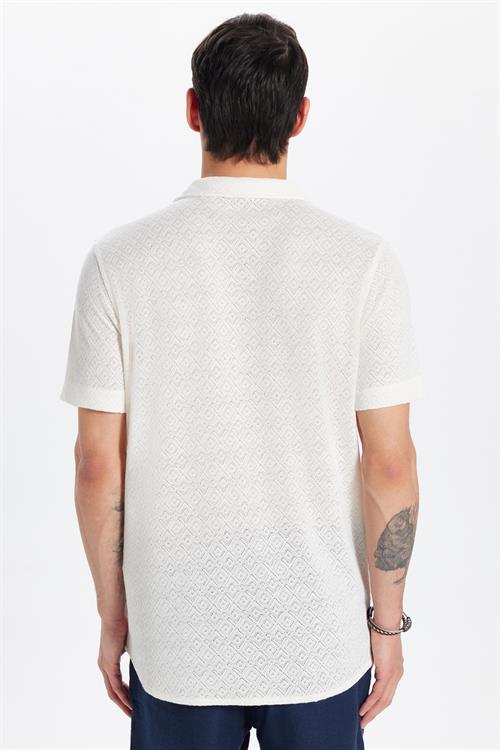 Erkek Slim Fit Dar Kesim Kısa Kollu Örme Doku Apaş Yaka Ekru Gömlek