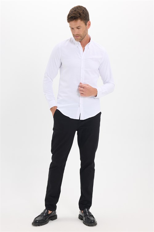Erkek Slim Fit Dar Kesim Düz Oxford Armalı Düğmeli Yaka Beyaz Spor Gömlek