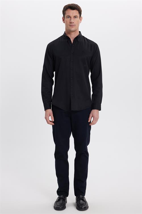 Erkek Slim Fit Dar Kesim Düz Oxford Armalı Düğmeli Yaka Siyah Spor Gömlek