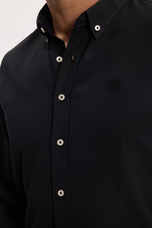 Erkek Slim Fit Dar Kesim Düz Oxford Armalı Düğmeli Yaka Siyah Spor Gömlek