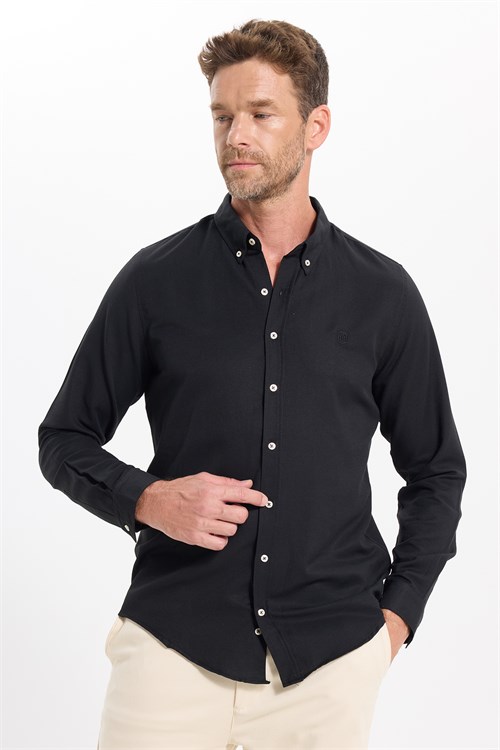 Erkek Slim Fit Dar Kesim Düz Oxford Armalı Düğmeli Yaka Siyah Spor Gömlek